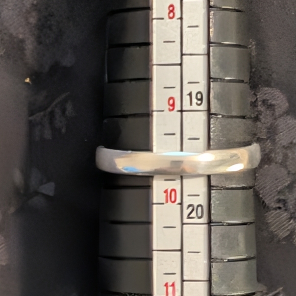 Genuine Garnet Solid Sterling Silver Ring Size 9.5 - Picture 6 of 7